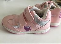 Sneakers Turnschuhe Klett Gr. 24 Cupcake Bayern - Eggenfelden Vorschau