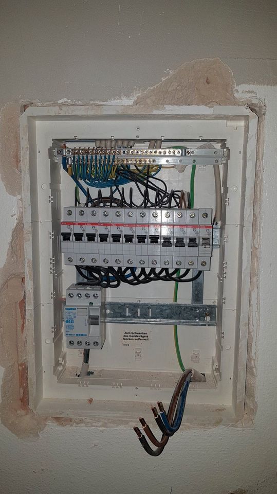 Handwerker/ Küchenaufbau/ Hausmeister/ Möbelmontage/ Elektriker in Weilerswist