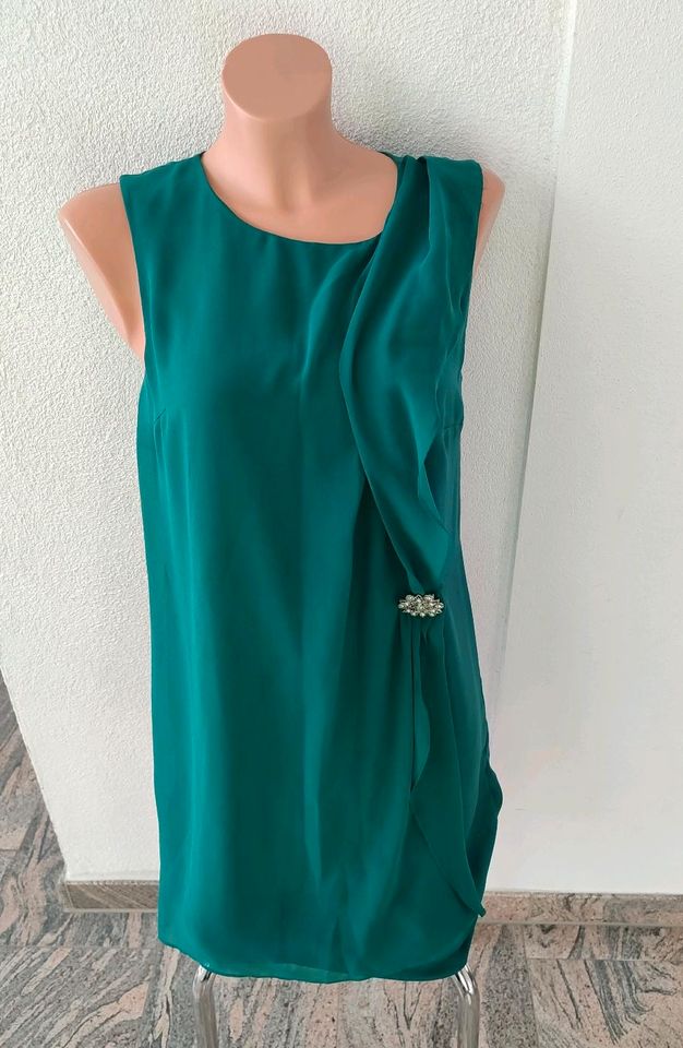 Kleid H&M gr. 38 grün neuwertig in Unterschneidheim