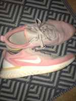 Nike Schuhe 40 Sneaker rosa Turnschuhe Damen Schuhe Nordrhein-Westfalen - Erkrath Vorschau