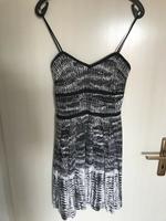 Kleid mit Spaghettiträger schwarz/weiß Bayern - Bidingen Vorschau