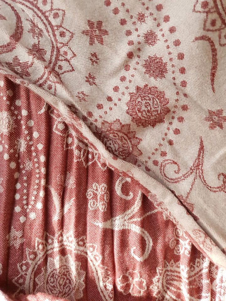 Fidella Trage aus Tuchstoff, Fly Tai Persian Paisley scarlet in Leipzig