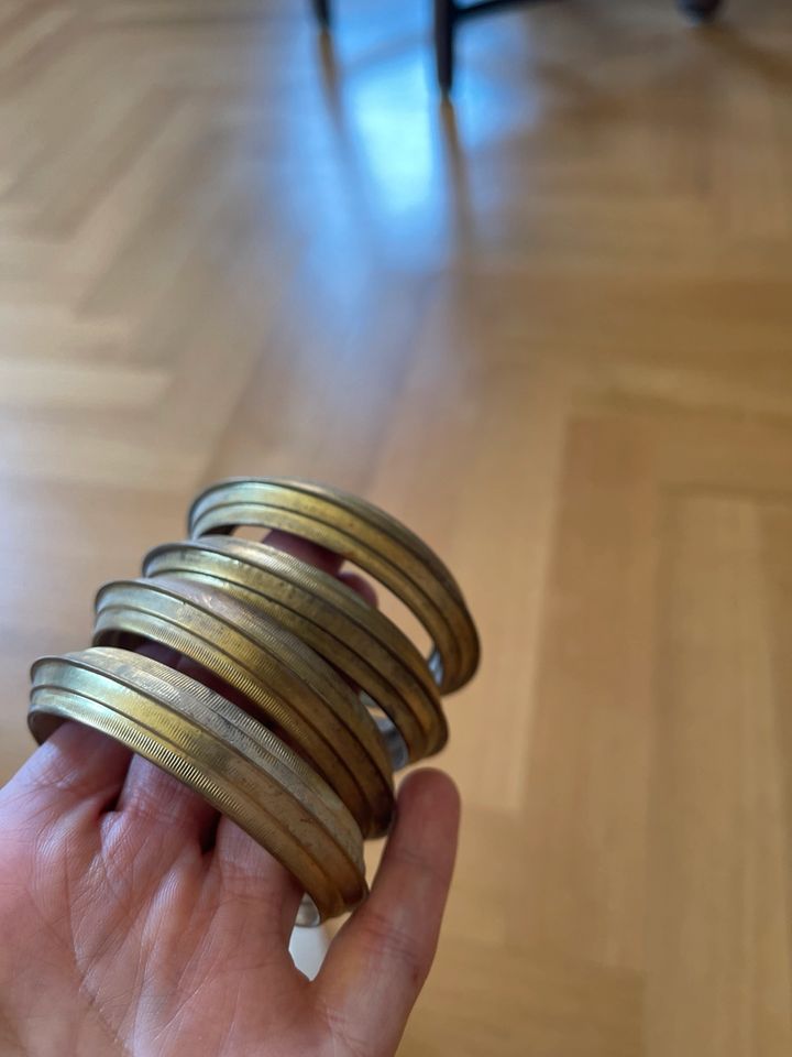 8 Große Gardinen Ringe Deko Messing antik golden in Meißen