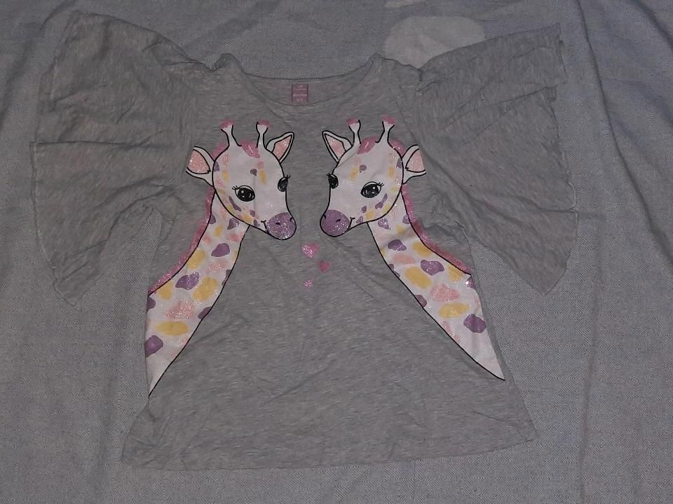 T-Shirt Gr. 128 mit Giraffen Aufdruck in grau in Flensburg