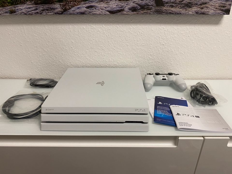 PS4 Pro|WEISS|seltene Version:CUH-7216B|OVP|wie NEU|Anlieferung✓ in  Nordrhein-Westfalen - Viersen | Playstation Konsole gebraucht kaufen | eBay  Kleinanzeigen ist jetzt Kleinanzeigen