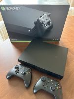 XBOX ONE X mit 2 Controllern -  kaum genutzt Nordrhein-Westfalen - Eitorf Vorschau