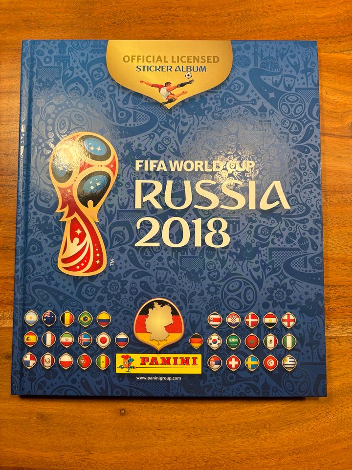 Panini Sticker Buch Russia 2018 FIFA WORLD CUP - TOP in Kettig