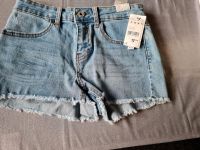 Helle Jeans Short 32 v. PIMKIE für 9€ Niedersachsen - Oldenburg Vorschau