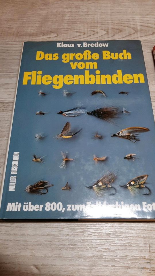 Fliegenbinden Bücher in München