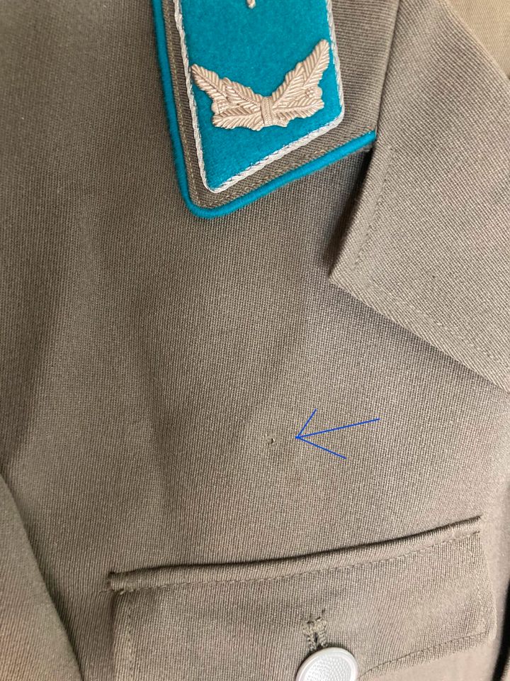 Uniform Offizier Luftstreitkräfte NVA (opt. Abzeichen) in Leipzig