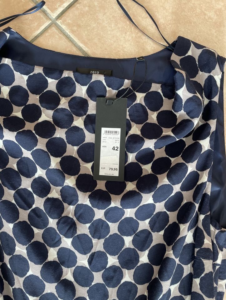 Kleid für den Sommer Größe 42 aus Viskose in Penzberg