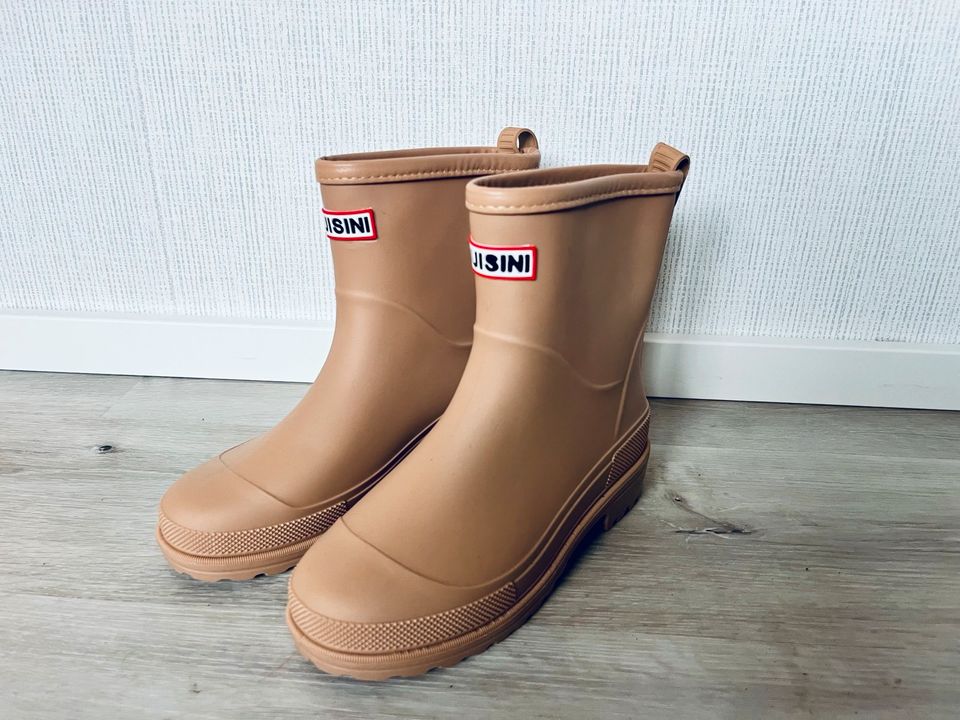 NEU Gummistiefel, beige, Gr. 39 in Schieder-Schwalenberg