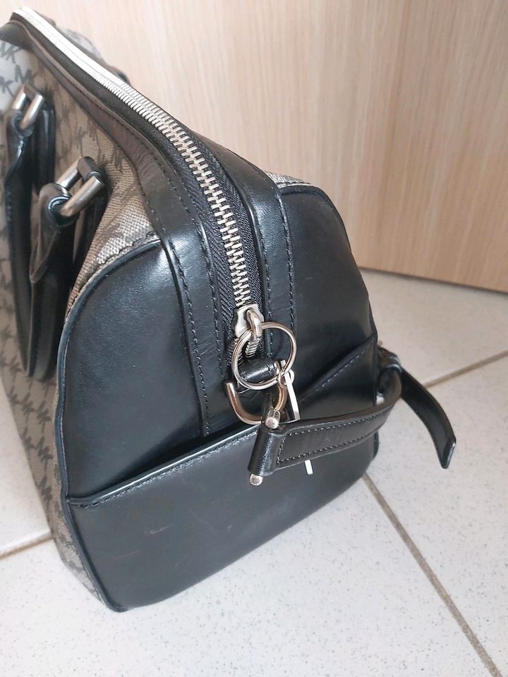 Michael Kors Tasche in Löbnitz