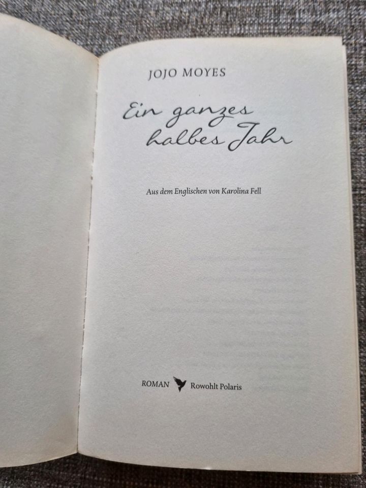 Taschenbuch  ein ganzes halbes Jahr von JoJo Moyes in Eschwege