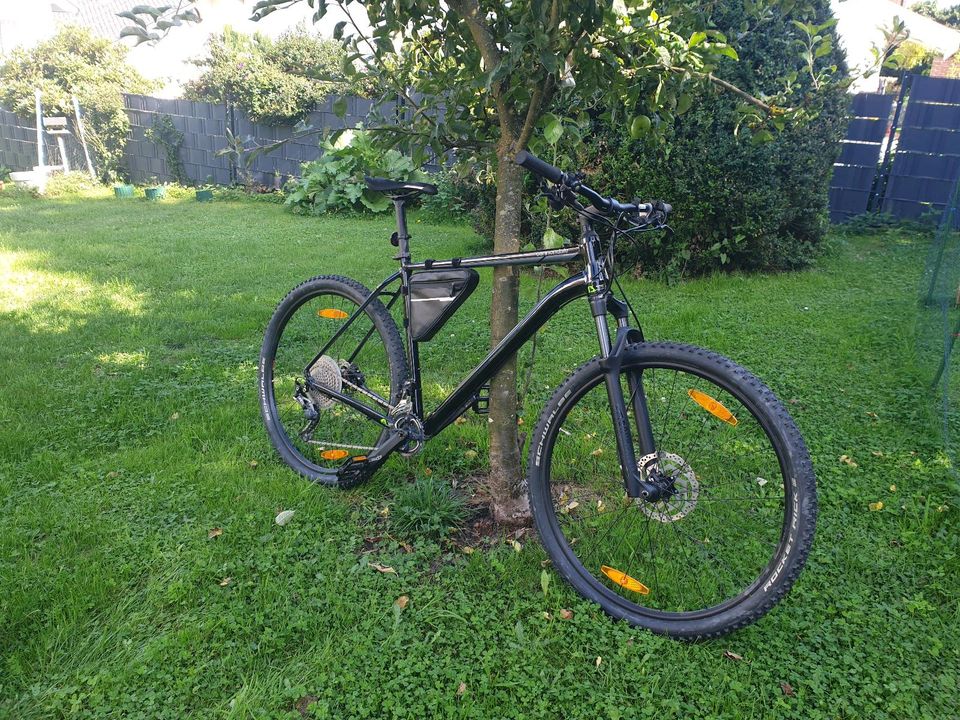 Cannondale Trail 3 29" matte black  Mountainbike in Montabaur