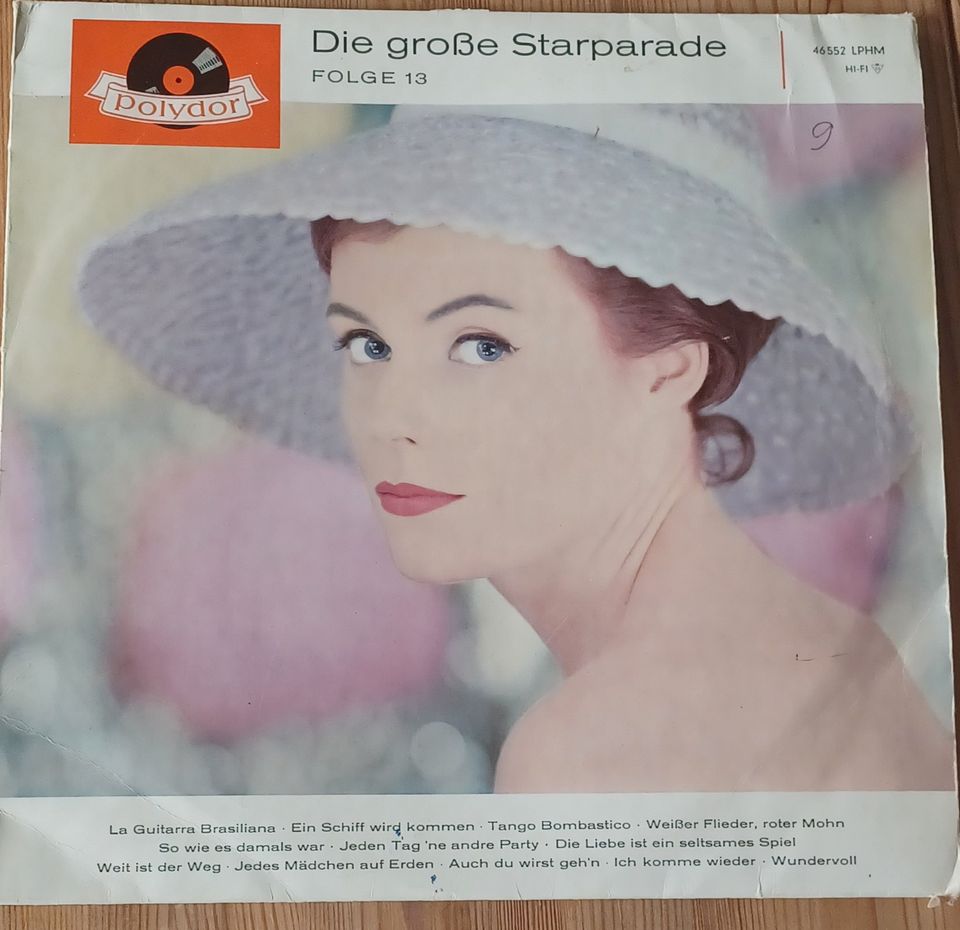 Schallplatten mit Schlagern aus den 60 Jahren in Küps