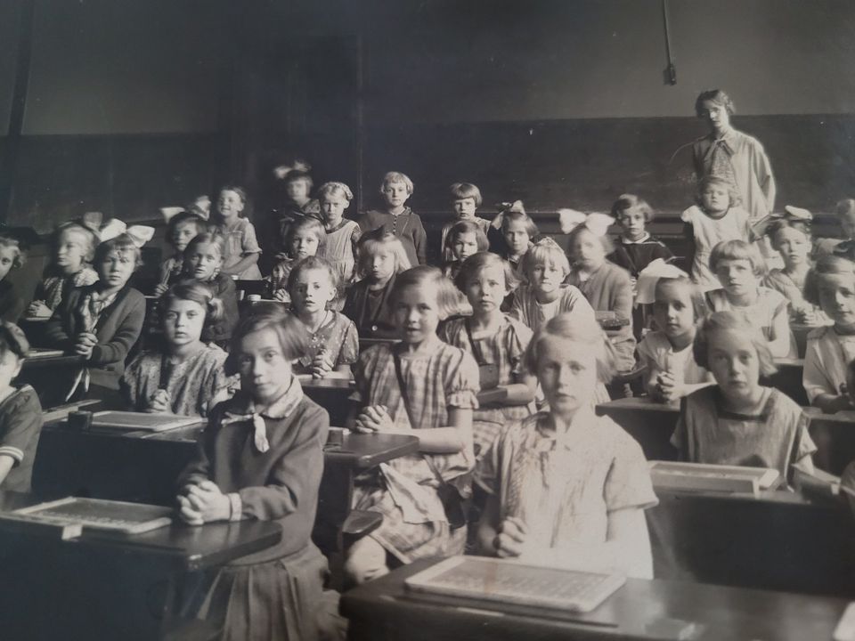 Kabinettfoto Schulklasse 1. Schuljahr 1927 - 14 Euro* in Hattstedt