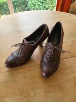 Schicke Absatzschuhe, Schnürschuhe aus Echtleder Wandsbek - Hamburg Rahlstedt Vorschau