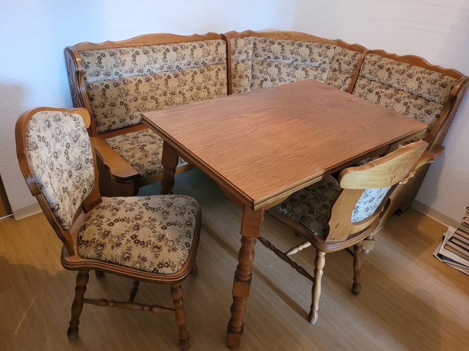#A Sitzecke Landhaus Stil Tisch Eckbank Stühle Holz rustikal in Burgstädt