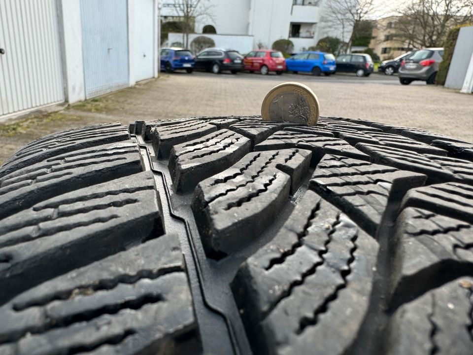 Winterreifen/Felgen 18 Zoll Dotz 225/40 R18 Golf in Wachtberg