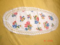 kleines Viintage Deckchen Baumwolle m Blumen u Häkelrand 50x23cm Bayern - Seefeld Vorschau