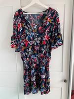 Blumenkleid von Esprit Niedersachsen - Vechelde Vorschau