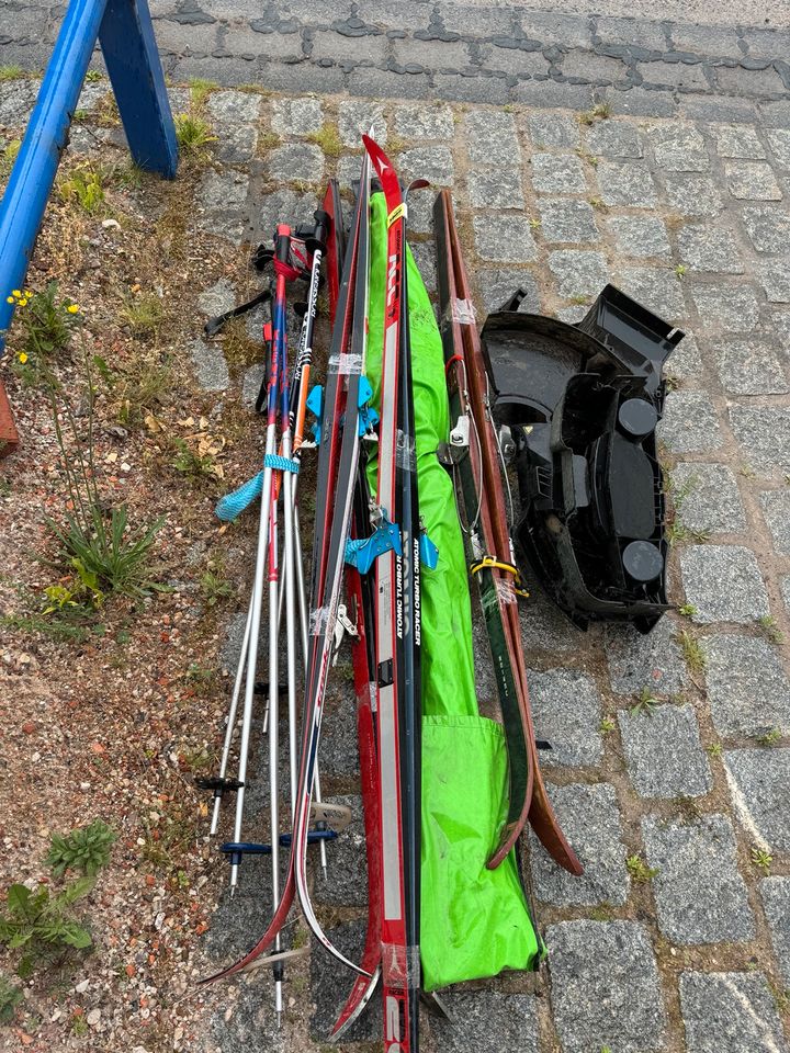 Vintage Ski Ausrüstung trak nowax Atomic turbo Racer in Stadtoldendorf