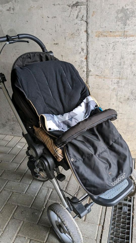 Einen Teutonia Kinderwagen 3 in 1 in Gottmadingen