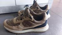 Zara Sneaker in beige Neuwertig Gr. 38 Niedersachsen - Dinklage Vorschau