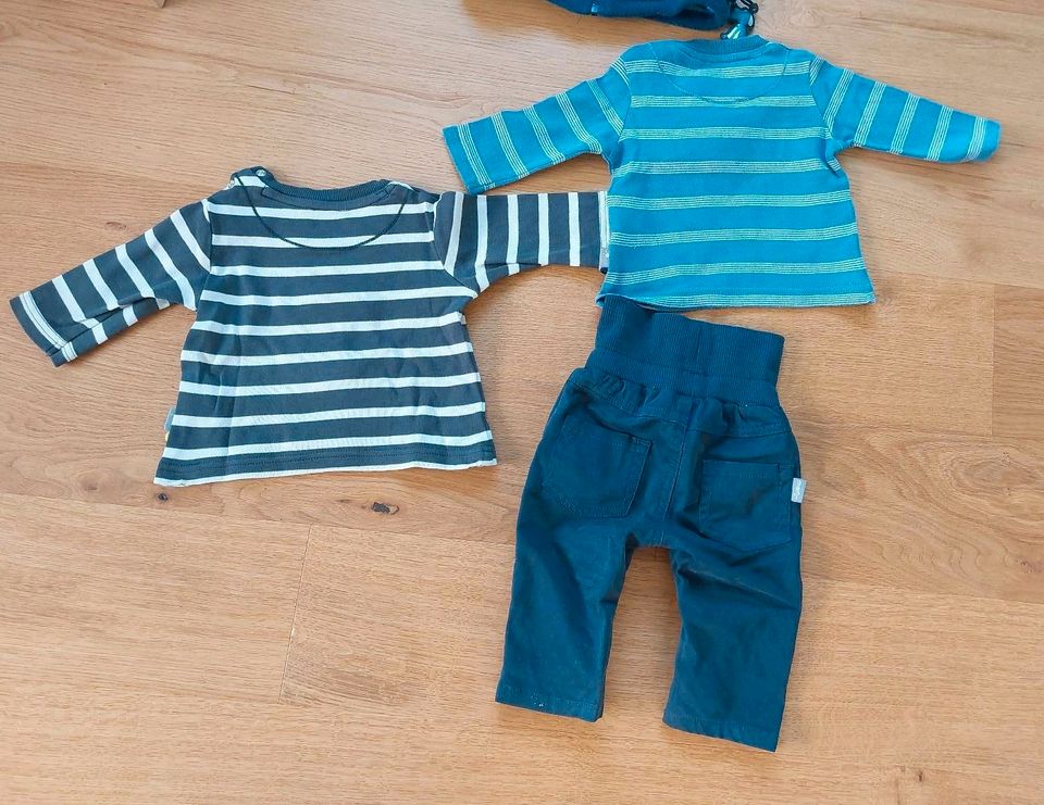 Babykleidung Hose und Oberteile Sigikid in Beilngries