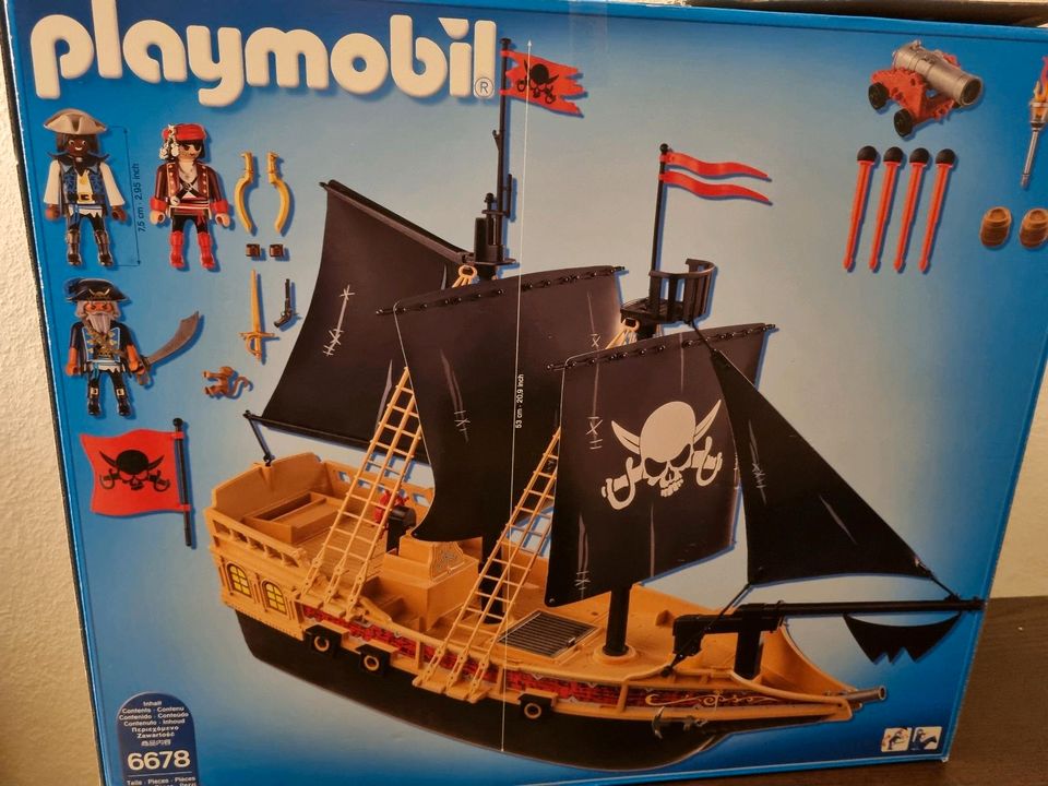 Playmobil Pirates 6678 - Piratenschiff mit Kanonen - komplett in Hamburg