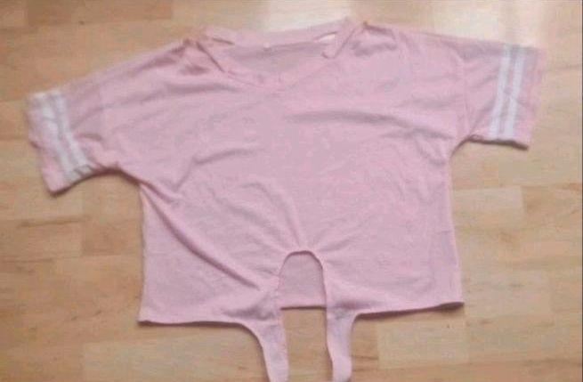 NEUW Shirt rosa M 38 kurzer raffinierter Schnitt sexy Träger in Leipzig