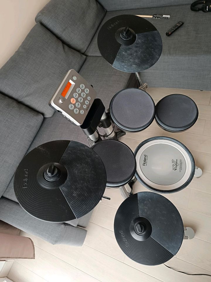 Roland HD-3 V-Drums in Ronnenberg