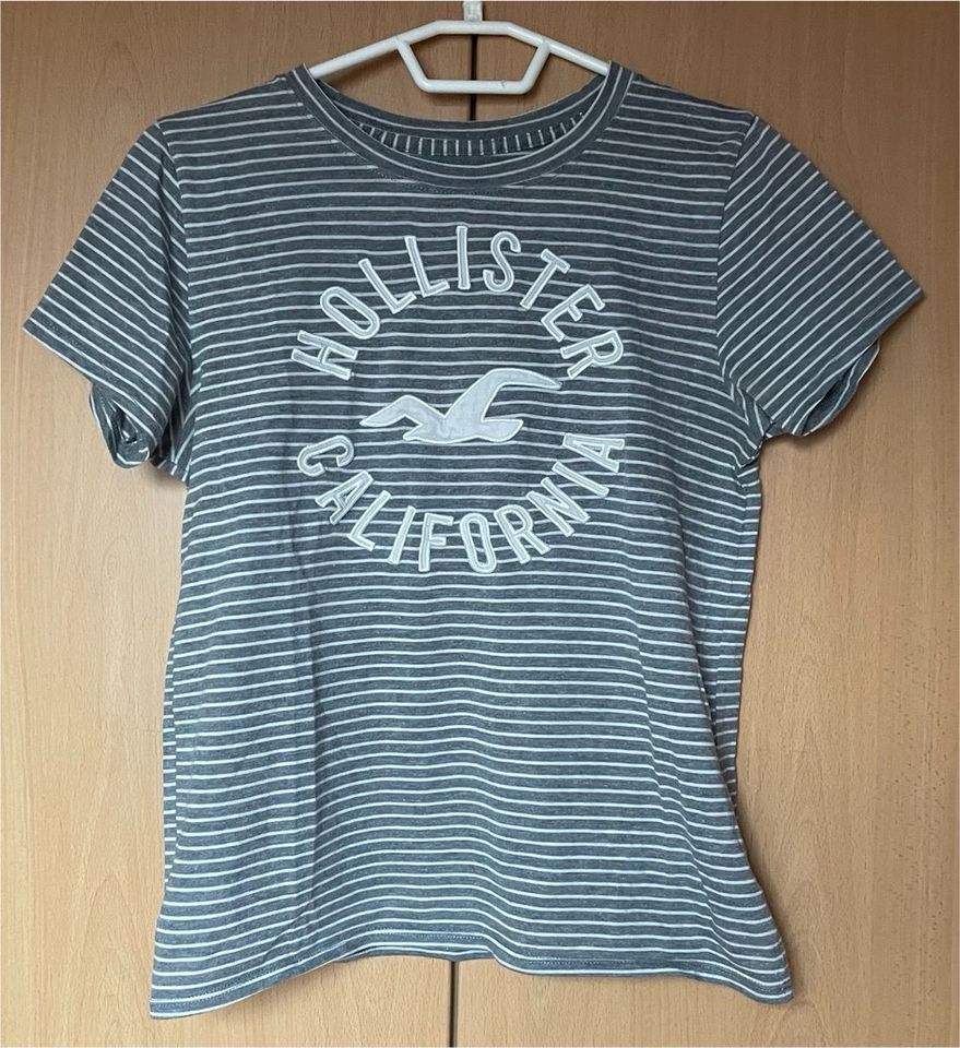 T-Shirt von Hollister in der Größe S in Baar-Ebenhausen