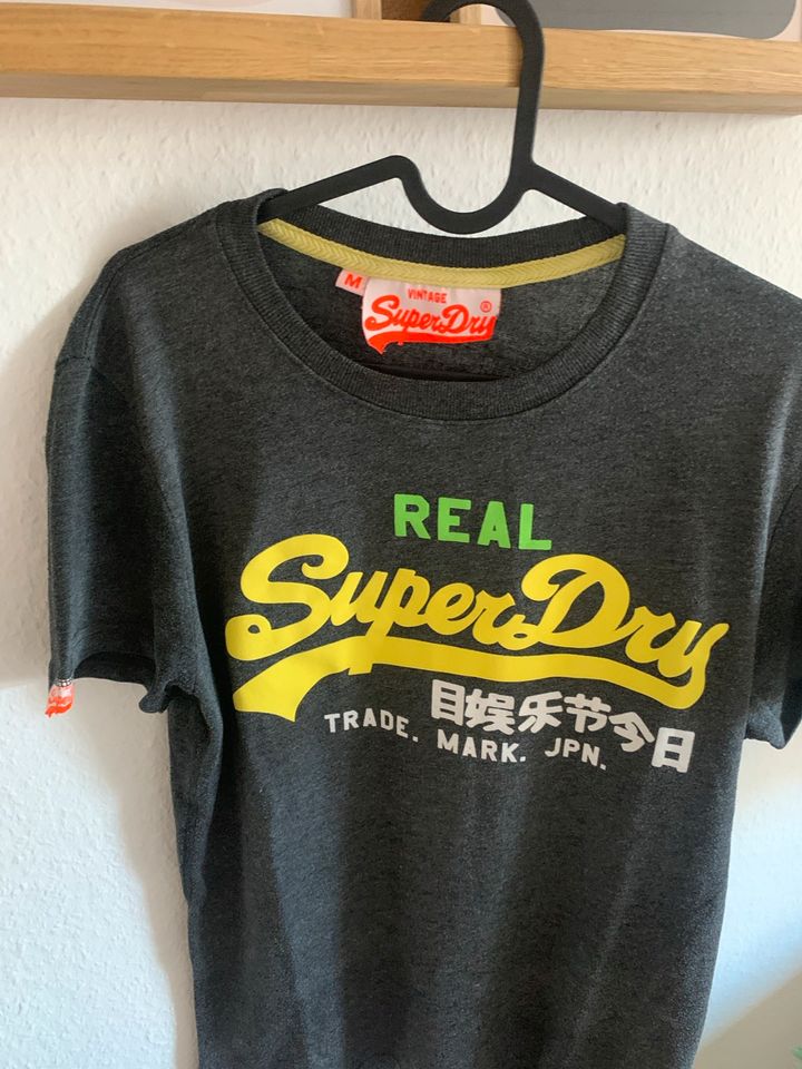 Superdry T-Shirt - M - sehr gut in Koblenz