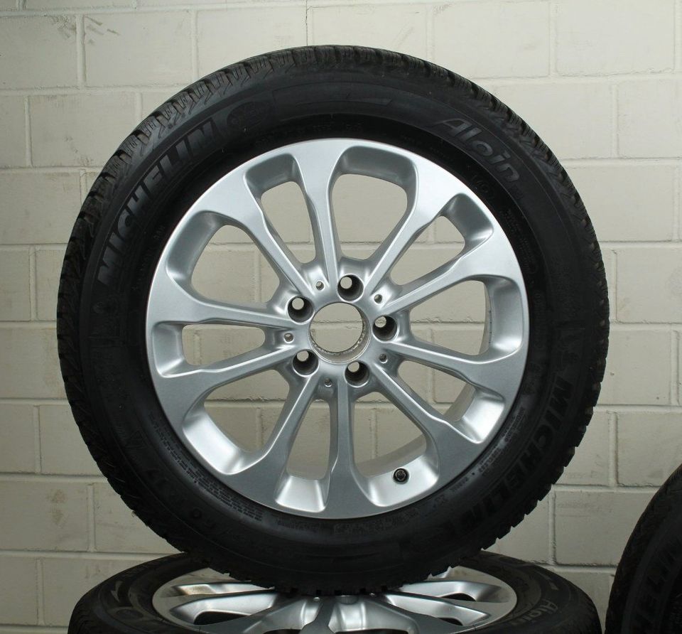 4 Mercedes GLA 156 Winterräder Michelin ™ 215 60 r17 96 H * in Windischleuba