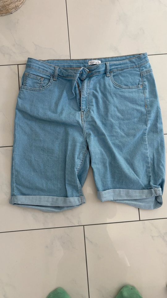 Damen Jeans Shorts von Defacto in Größe 46 in Mönchengladbach