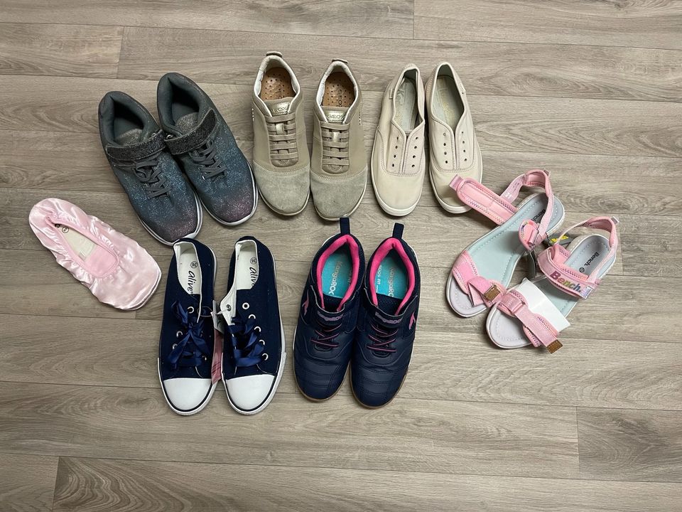 Paket Mädchen Schuhe Größe 36 in Nordrhein-Westfalen - Dorsten | Gebrauchte  Kinderschuhe Größe 36 kaufen | eBay Kleinanzeigen ist jetzt Kleinanzeigen