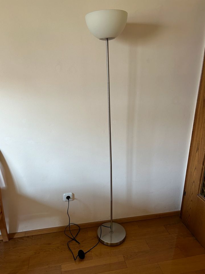 Stehlampe Lampe in Plattling