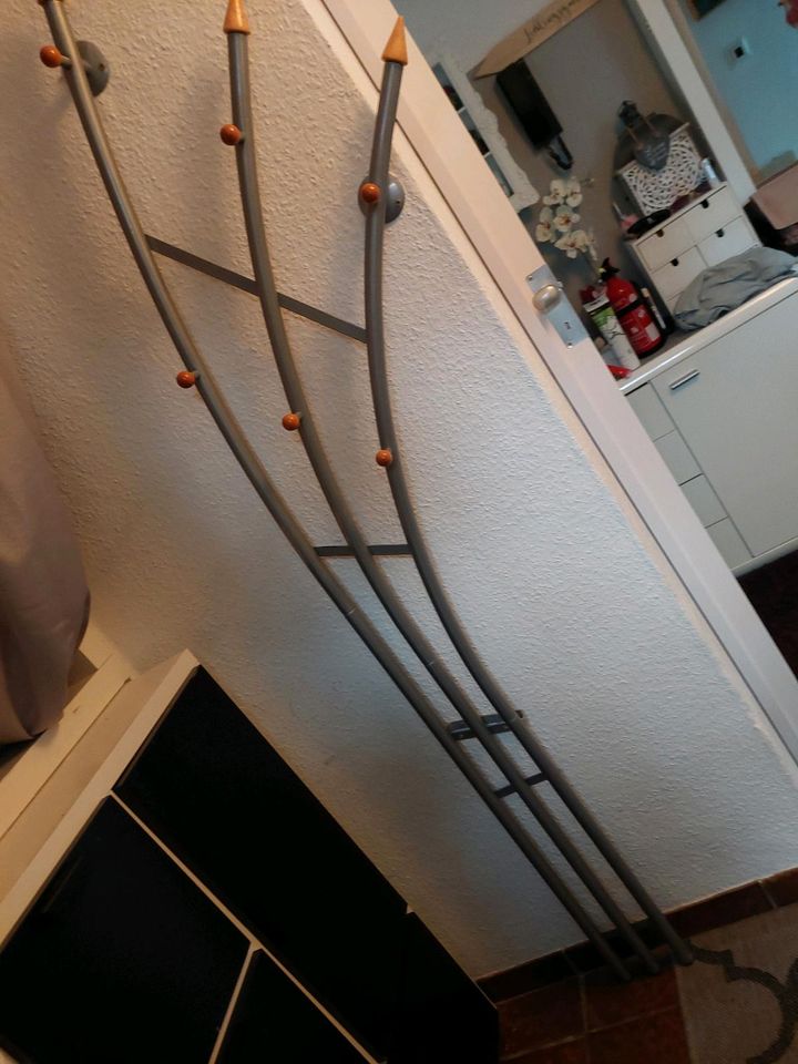 Wandgarderobe Silber/Buche, Metall in Krefeld