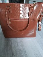 Tasche, Handtasche,  Umhängetasche,  Damentasche neu Berlin - Neukölln Vorschau