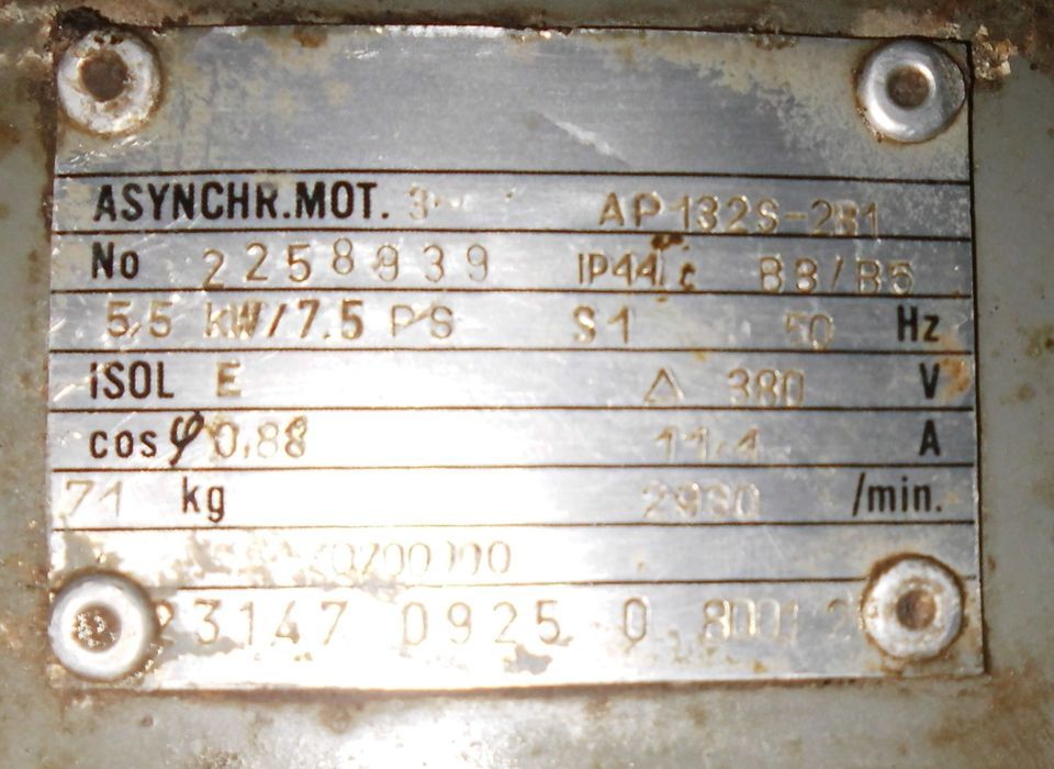 Schrotmühle Getreidemühle Kraftstrom in Uhrsleben