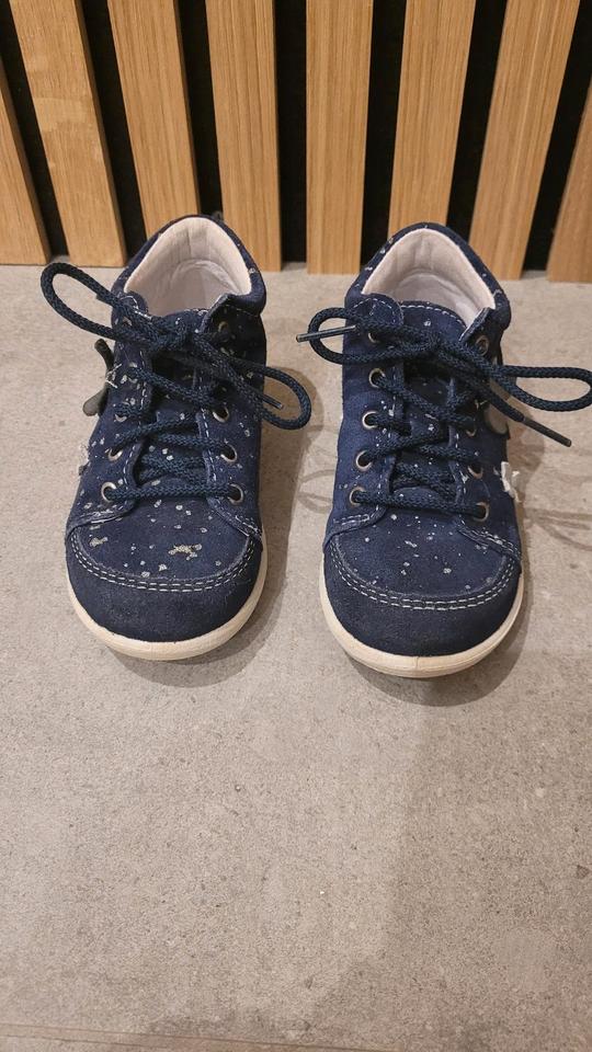 Lauflernschuhe Pepino Gr. 23 dunkelblau Glitzer Schmetterling in Sulzbach a. Main