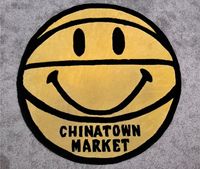Chinatown Market Smiley Basketball 4FT Rug Gelb Köln - Lindenthal Vorschau