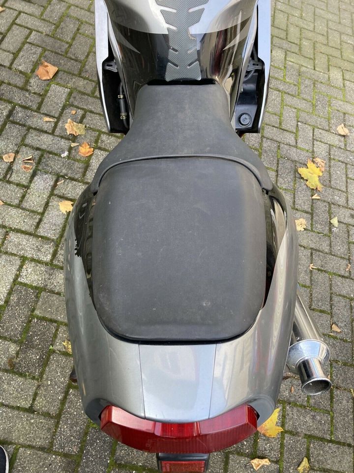 Kawasaki ZX9R Typ ZX 900 B aus 3-1995 wie abgebildet zu verkaufen in Bochum