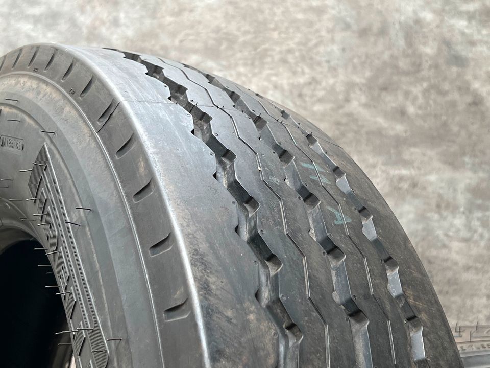 ⚠️ NEU 245/70 R19.5 PIRELLI ST-01 141/140 J  LKW ANHÄNGER-REIFEN in Landau in der Pfalz