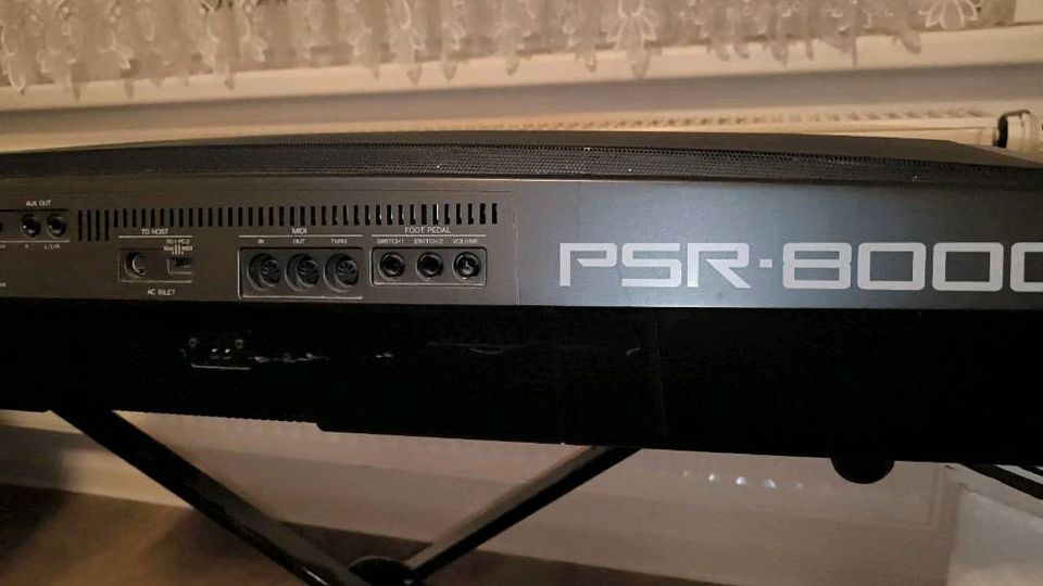 Yamaha PSR-8000 "letzte Preisänderungen" in Burg