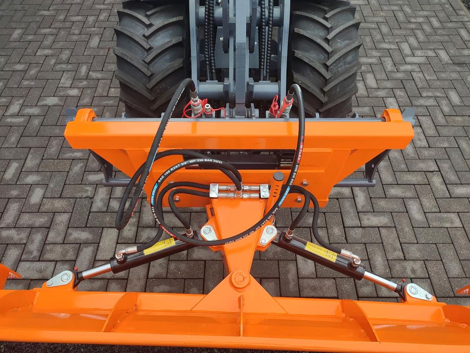 Radlader Eurotrac W 12 + Hydro Schneeschild 2.0 m Kubota NEU in Auderath