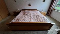 Doppelbett mit Nachttisch, Kommode und Spiegel Hessen - Heidenrod Vorschau