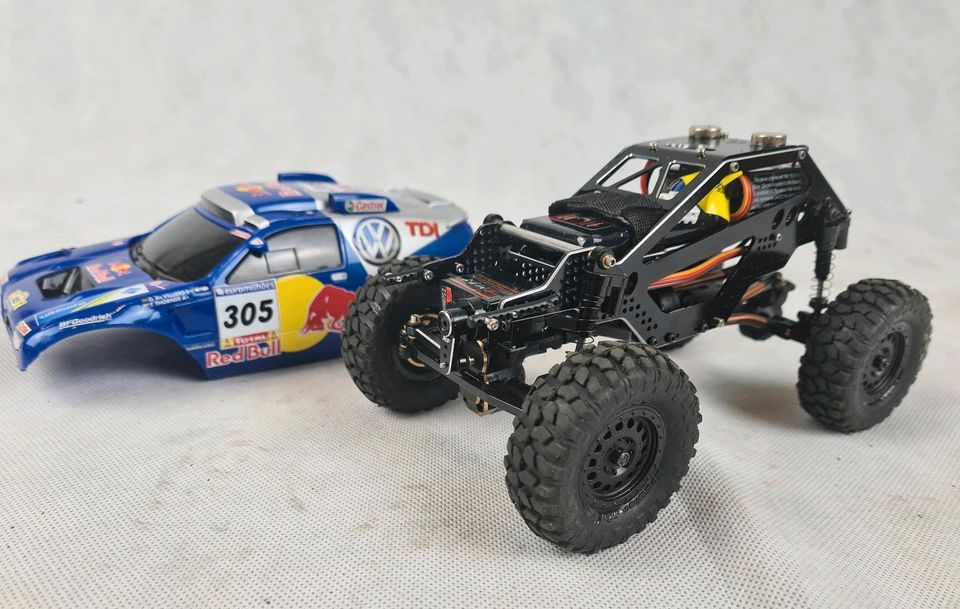 AXIAL SCX24 RedBull Touareg (No TRX4M, Fcx24) in Oppershausen